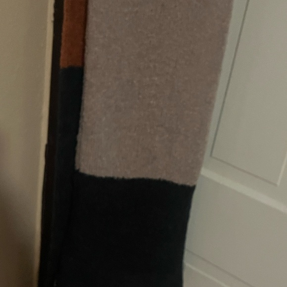 Bickley t Mitchell Wool & Alpaca And Other Blend Materials Scarf - Picture 6 of 9